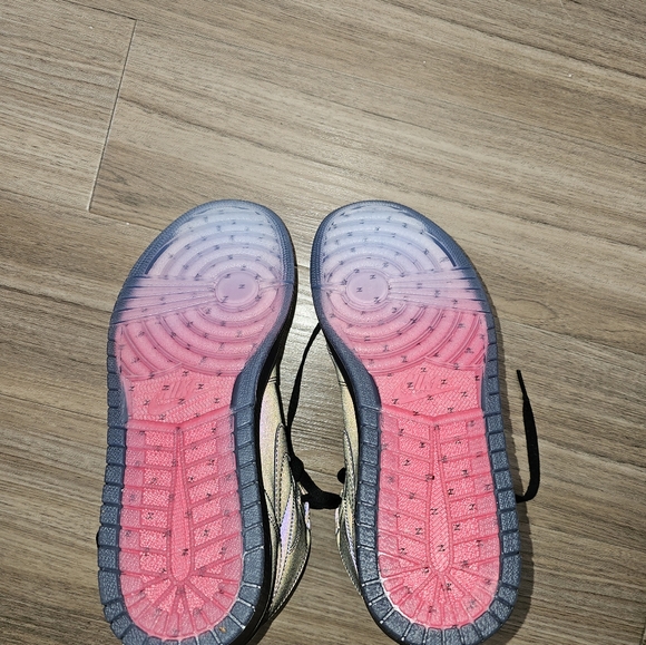 Size 10 Jordan 1 Retro High Zoom Fearless - Picture 6 of 10